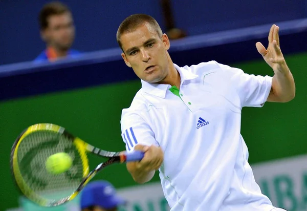 Mikhail Youzhny Της Ρωσίας Επιστρέφει Έναν Πυροβολισμό Εναντίον Juan Carlos — Φωτογραφία Αρχείου