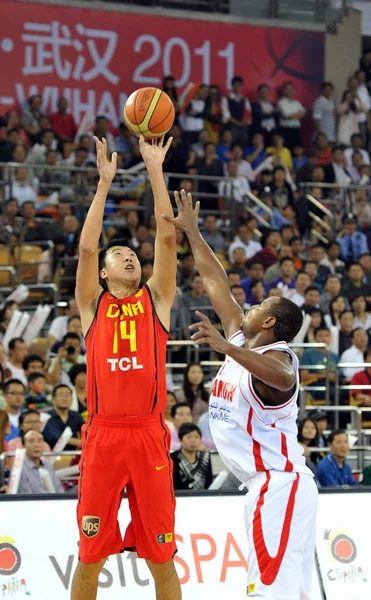 Wang Zhizhi Kina Skjuter Bollen Kvartsfinalen Matchen Mot Libanon Fiba — Stockfoto