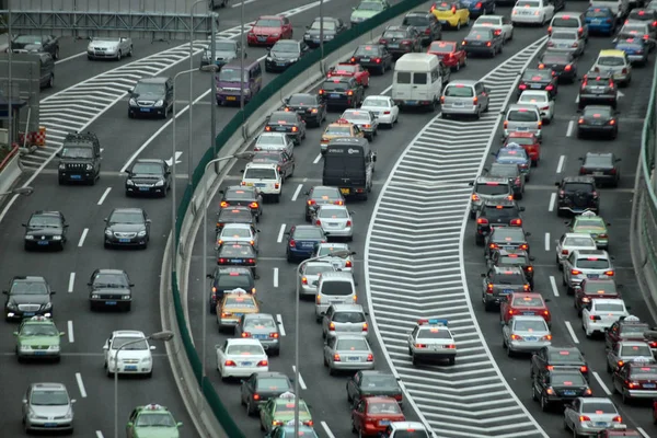 Masses Cars Buses Move Slowly Traffic Jam Viaduct Last Working — Stock Photo, Image