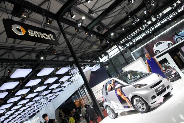 Den Mercedes Benz Kobe Smart Ses Displayen Den Shanghai International — Stockfoto