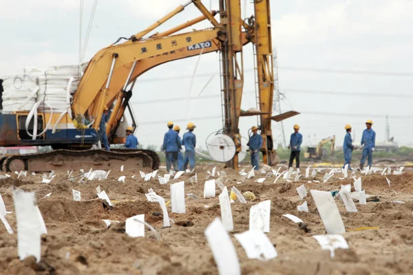 File Lavoratori Sono Visti Presso Cantiere Shanghai Disneyland Shanghai Cina — Foto Stock