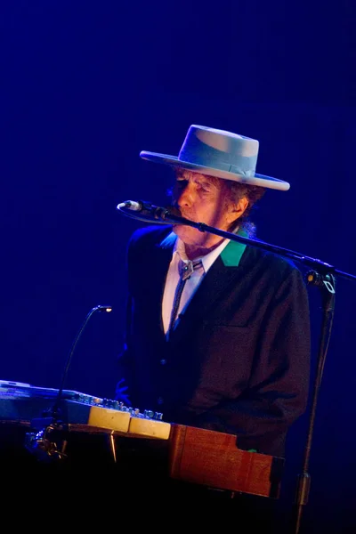 Bob Dylan Leyenda Música Estadounidense Actúa Concierto Gran Escenario Shanghái —  Fotos de Stock