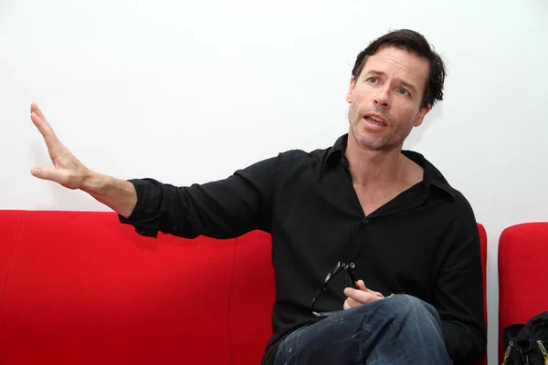 Australiensisk Skådespelare Guy Pearce Talar Vid Ett Möte Med Lokala — Stockfoto