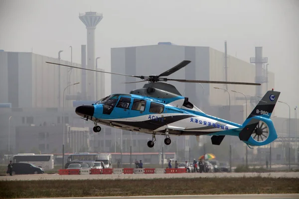 Ac312 Helikopteri Kuvassa Kiinan Helikopterinäyttelyssä 2011 Tianjinissa Kiinassa Syyskuuta 2011 — kuvapankkivalokuva