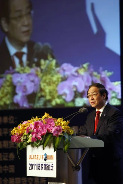 Liu Mingkang Ordförande För Kinas Banktillsyns Kommission Avger Ett Tal — Stockfoto