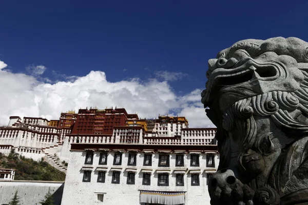 Blick Auf Den Potala Palast Lhasa Südwestchina Tibet September 2009 — Stockfoto