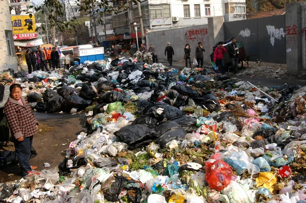 Blick Auf Die Mit Müll Gefüllte Straße Nanjing Provinz Jiangsu — Stockfoto