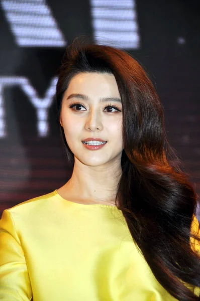 中国女優ファン ビンビンに出席 Viscap 排他的なスタイルのファッションショーや記者会見 上海でブランドのイメージ大使として 2011 — ストック写真