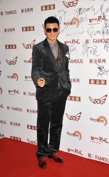 中国歌手兼演员黄晓明出席2011年11月16日在中国北京举行的中国50最美丽人物奖颁奖典礼 — 图库照片