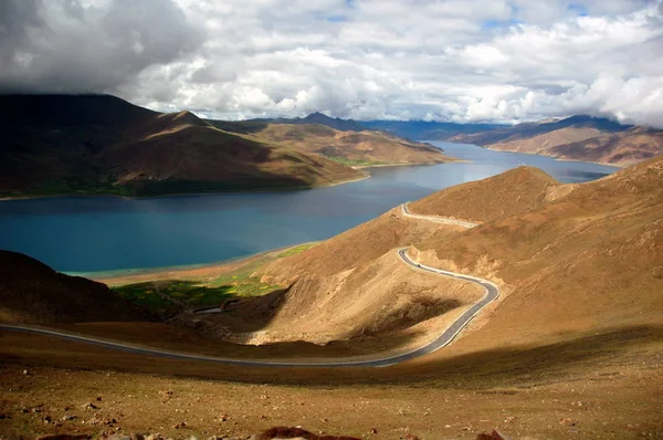 Paisagem Lago Yangzhuoyong Tibete China Agosto 2009 — Fotografia de Stock