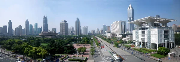 Panoramisch Uitzicht Het Volken Plein Met Het Shanghai Stedenbouwkundig Expositiecentrum — Stockfoto