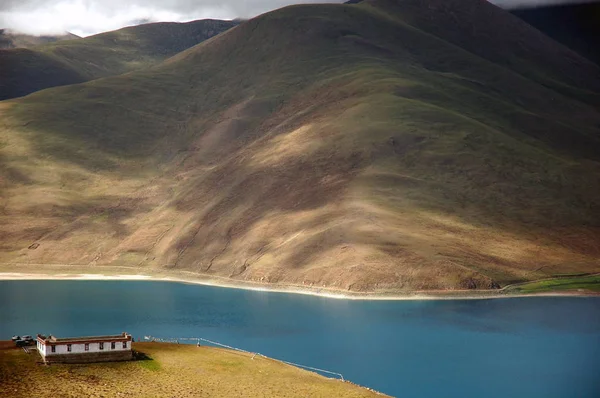 2009年8月1日 中国チベットの陽湖の風景 — ストック写真