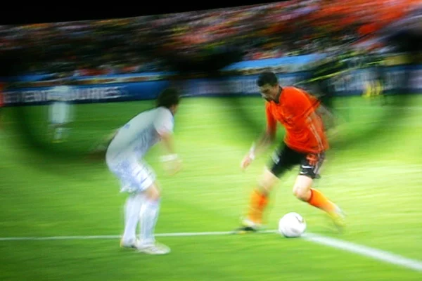 항저우 2010 일에에서는 영화관에서 2010 월드컵 네덜란드와 슬로바키아의 경기의 방송의 — 스톡 사진