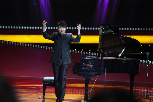 Pianista Chino Lang Lang Hace Gestos Ceremonia Entrega Premios Las — Foto de Stock