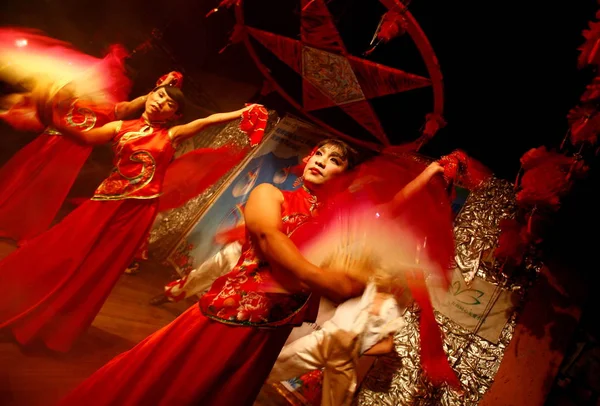 Chinese Gay Entertainers Perform Gay Bar Kunming Spring Rain One — Stock Photo, Image