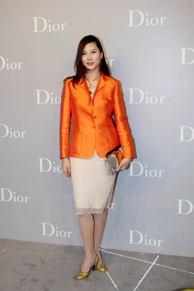 Kinesiska Modell Donna Xie Xie Dongna Utgör Vid Invigningen Dior — Stockfoto