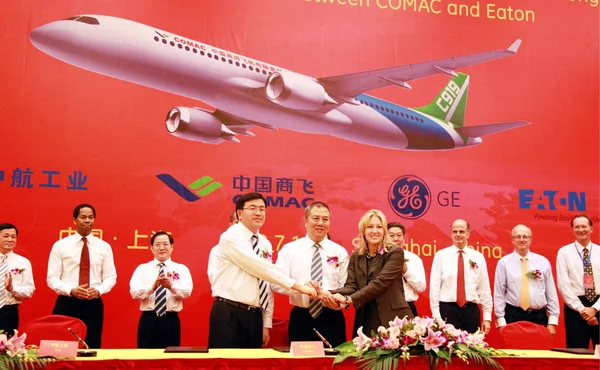 Frente Esquerda Representantes Avic Aviation Industry Corporation China Comac Commercial — Fotografia de Stock