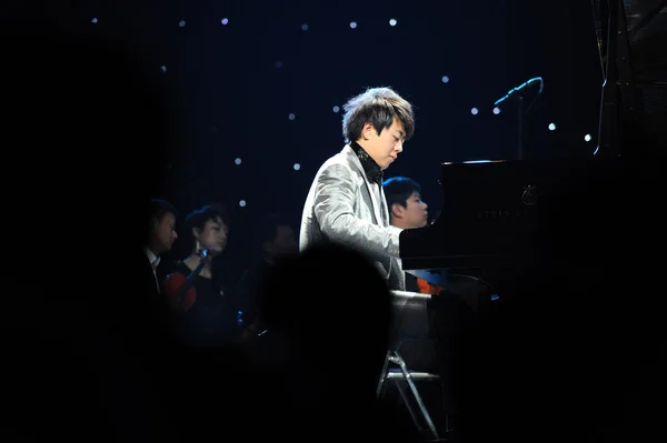 Κινεζική Pianist Lang Lang Εκτελεί Μια Συναυλία Κατά Διάρκεια Της — Φωτογραφία Αρχείου