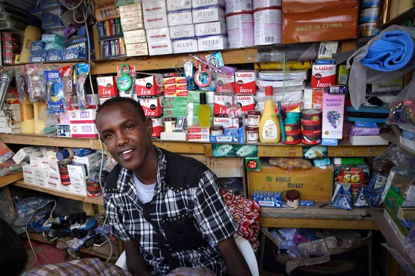 Somali Vendor Poses His Commodity Shop Garowe Puntland State Somalia — Stock Photo, Image