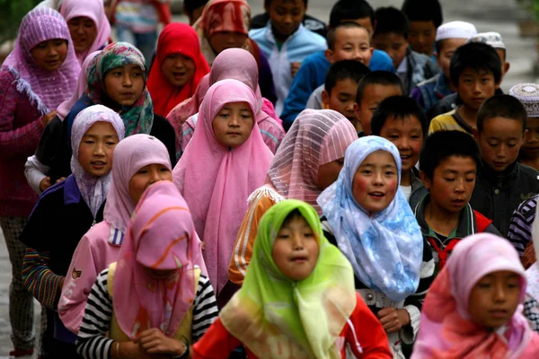 Этнические Студенты Хуэй Замечены Начальной Школе Хепин Линксии Северо Западная — стоковое фото
