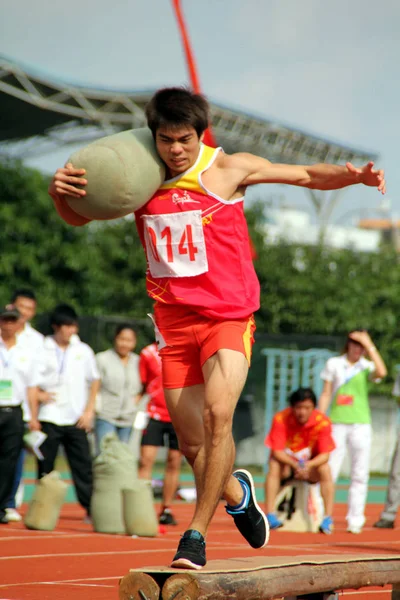 Bir Çinli Çiftçi Ilk Hainan Çiftçi Oyunları Haikou City Güney — Stok fotoğraf