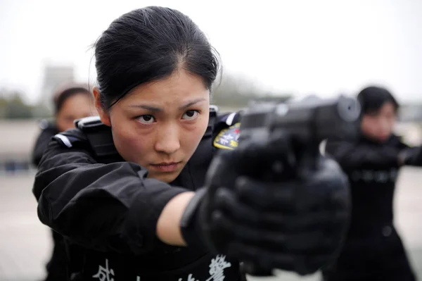 Mujeres Policías Entrenando Con Armas Shanghai China — Foto de Stock