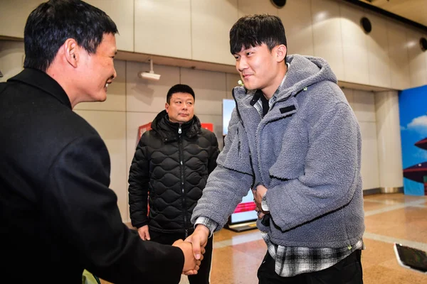 Pemain Sepak Bola Korea Selatan Kim Min Jae Tiba Bandar — Stok Foto