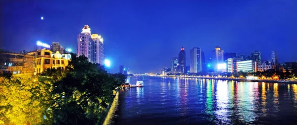 Vista Nocturna Edificios Comerciales Largo Del Río Pearl Río Zhujiang —  Fotos de Stock