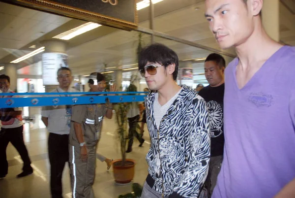 Cantante Taiwanese Jay Chou Arriva All Aeroporto Internazionale Qingdao Liuting — Foto Stock