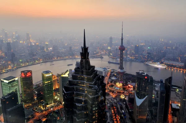 Natt Utsikt Över Jinmao Tower Oriental Pearl Tower Och Andra — Stockfoto