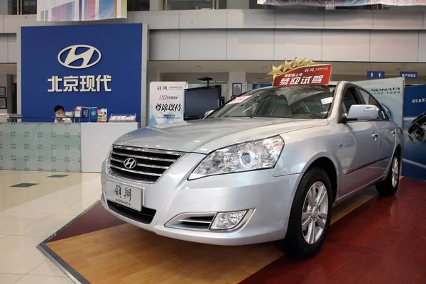 Pekingi Hyundai Sonata Látható Eladásra Egy Yundai Márkakereskedések Sanghajban Kína — Stock Fotó