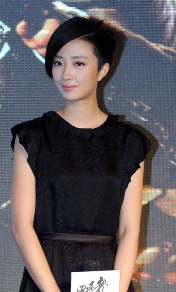 台湾女演员桂梅 梅出席2011年12月13日在中国上海举行的电影 龙门飞剑 新闻发布会 — 图库照片
