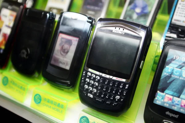 Teléfono Móvil Blackberry Otros Teléfonos Móviles Están Venta Mercado Productos —  Fotos de Stock