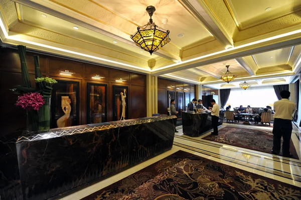 Vendégek Látták Teremben Újra Megnyitottuk Peace Hotel Shanghai Kína Július — Stock Fotó