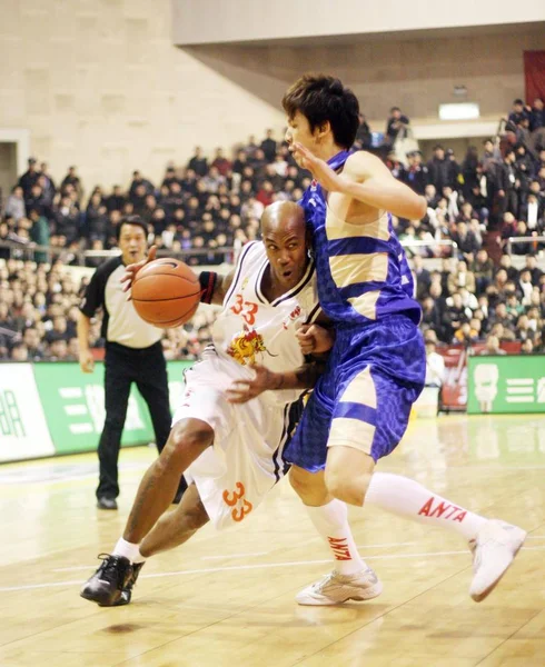 Stephon Marbury Shanxi Zhongyu Competes Player Dongguan Marco Polo Match — Stock Photo, Image