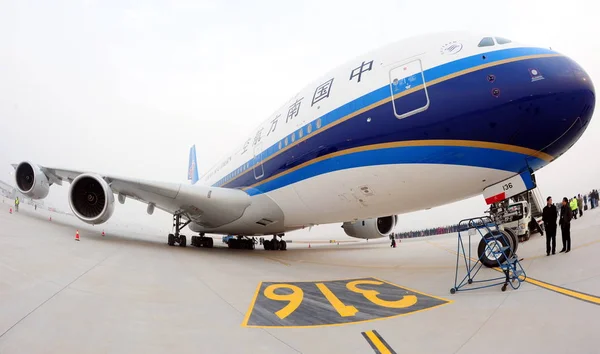 Vue Airbus A380 China Southerns Aéroport International Xian Xianyang Dans — Photo