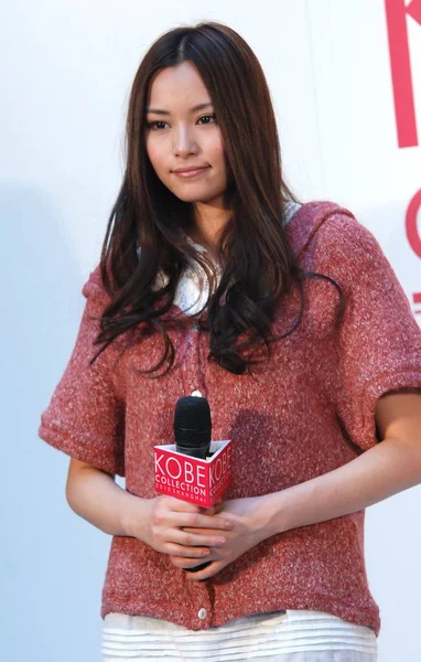 Japanische Sängerin Aiko Auf Einer Pressekonferenz Der Kobe Kollektion 2010 — Stockfoto