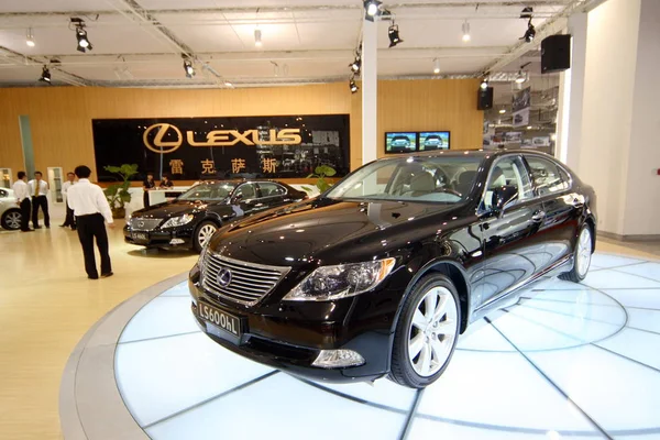 Lexus Ls600Hl Ls460L Cars Displayed Auto Show Jinan City East — Stock Photo, Image