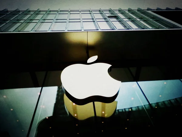 Pohled Logo Apple Šanghaji Čína Září 2011 — Stock fotografie