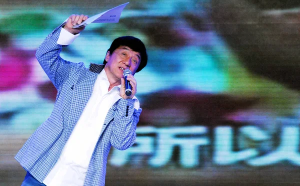 Hongkongské Kungfu Superstar Jackie Chan Zpívá Ukázat Podporu Pro Čínský — Stock fotografie