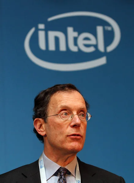 ダグラス メラメド インテル社の上級副社長は インテル開発者フォーラム Idf の北京 2010 日中に話す — ストック写真