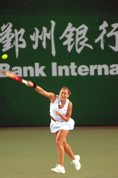 Julie Coin Francia Devuelve Una Oportunidad Chinas Zhang Shuai Primera — Foto de Stock