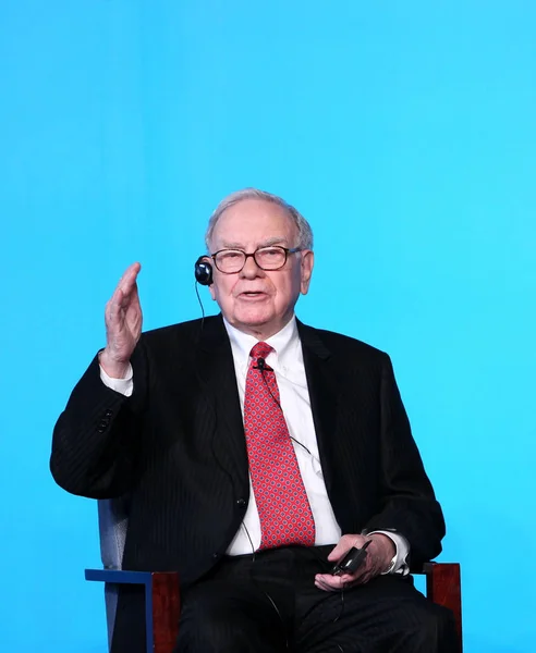 Investor Philanthropist Warren Buffet Answers Question Press Conference Beijing China — Stock Photo, Image