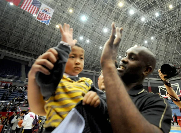 Former Nba Player Gary Payton Right Star Basketball Team Gives — Stock Photo, Image