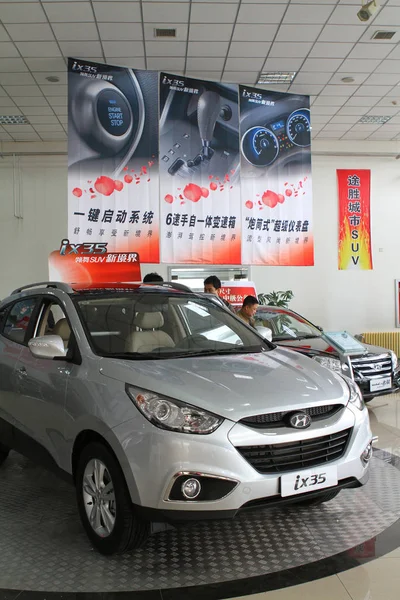 Pekingi Hyundai Ix35 Van Kijelzőn Egy Hyundai Márkakereskedések Pekingben Április — Stock Fotó