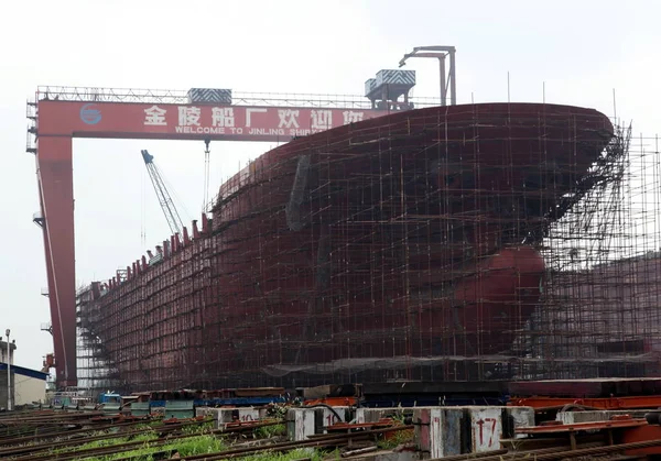 Navio Está Sendo Construído Estaleiro Jinling China Changjiang National Shipping — Fotografia de Stock