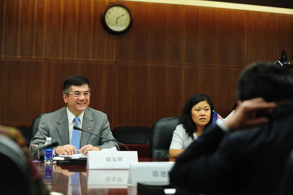 Abd Ticaret Sekreteri Gary Locke Pekin Çin Ticaret Bakanı Chen — Stok fotoğraf