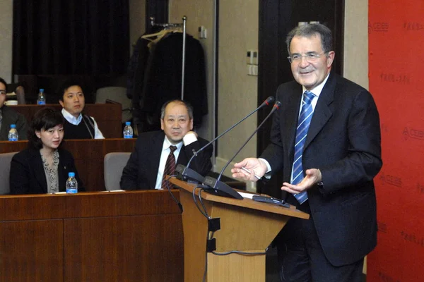 Romano Prodi Były Przewodniczący Komisji Europejskiej Były Premier Włoch Przemawia — Zdjęcie stockowe
