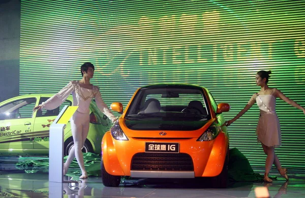 Performers Performers Perform Gleagle Geely Auto 11Th Beijing International Automotive — Fotografia de Stock