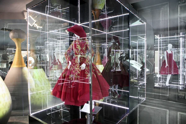 Інтер Знову Відкрили Флагманський Магазин Dior Площі Шанхаї Китай Травня — стокове фото
